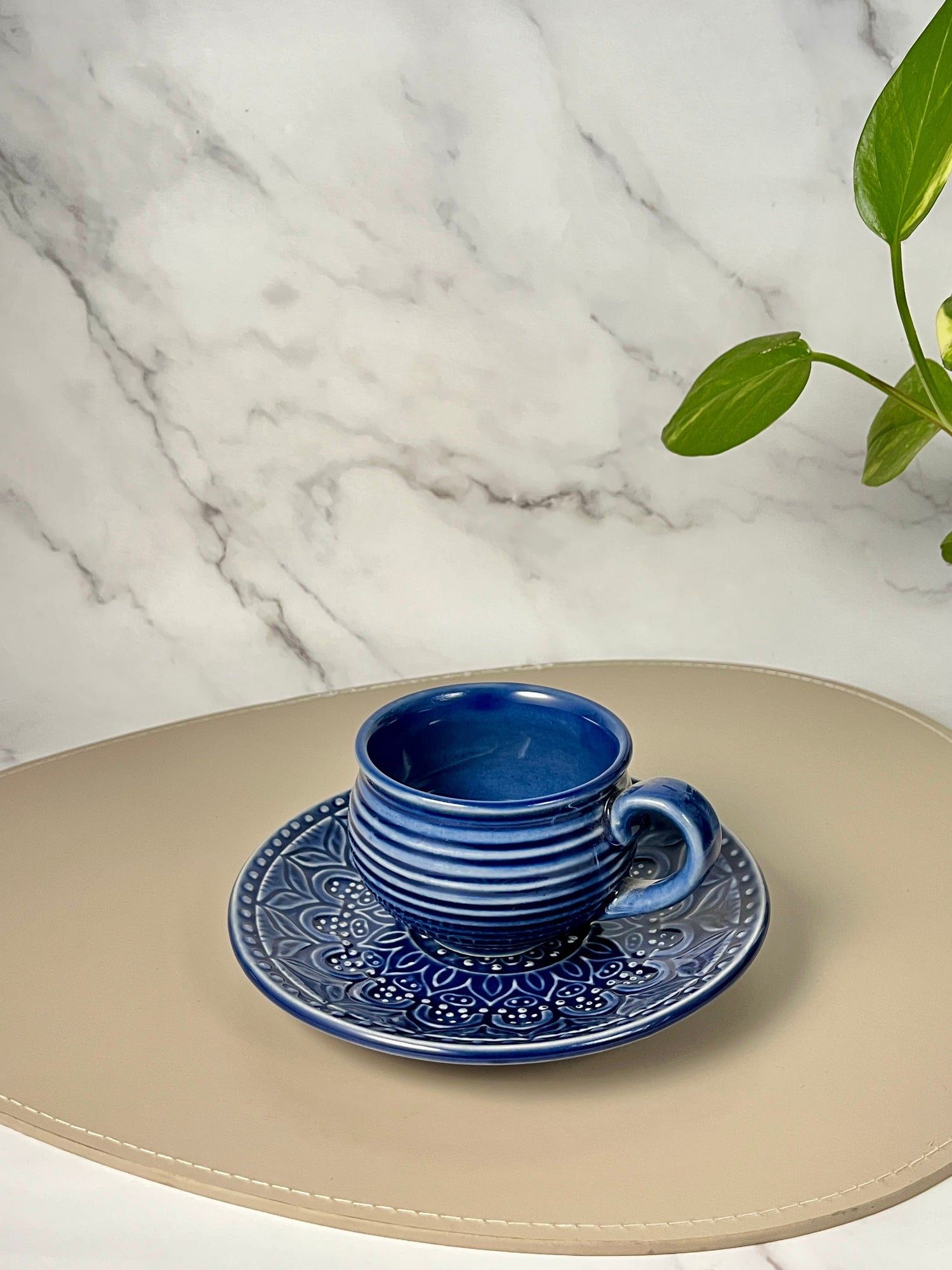 Cups & Saucers